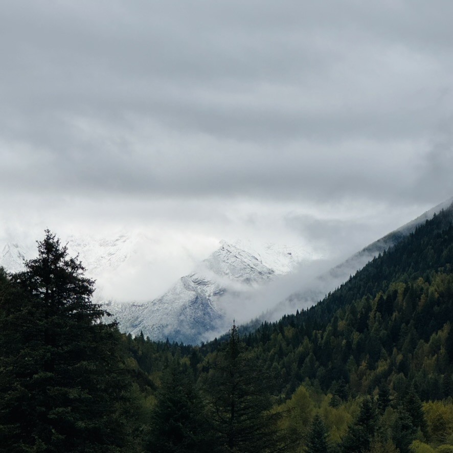 雅拉雪山